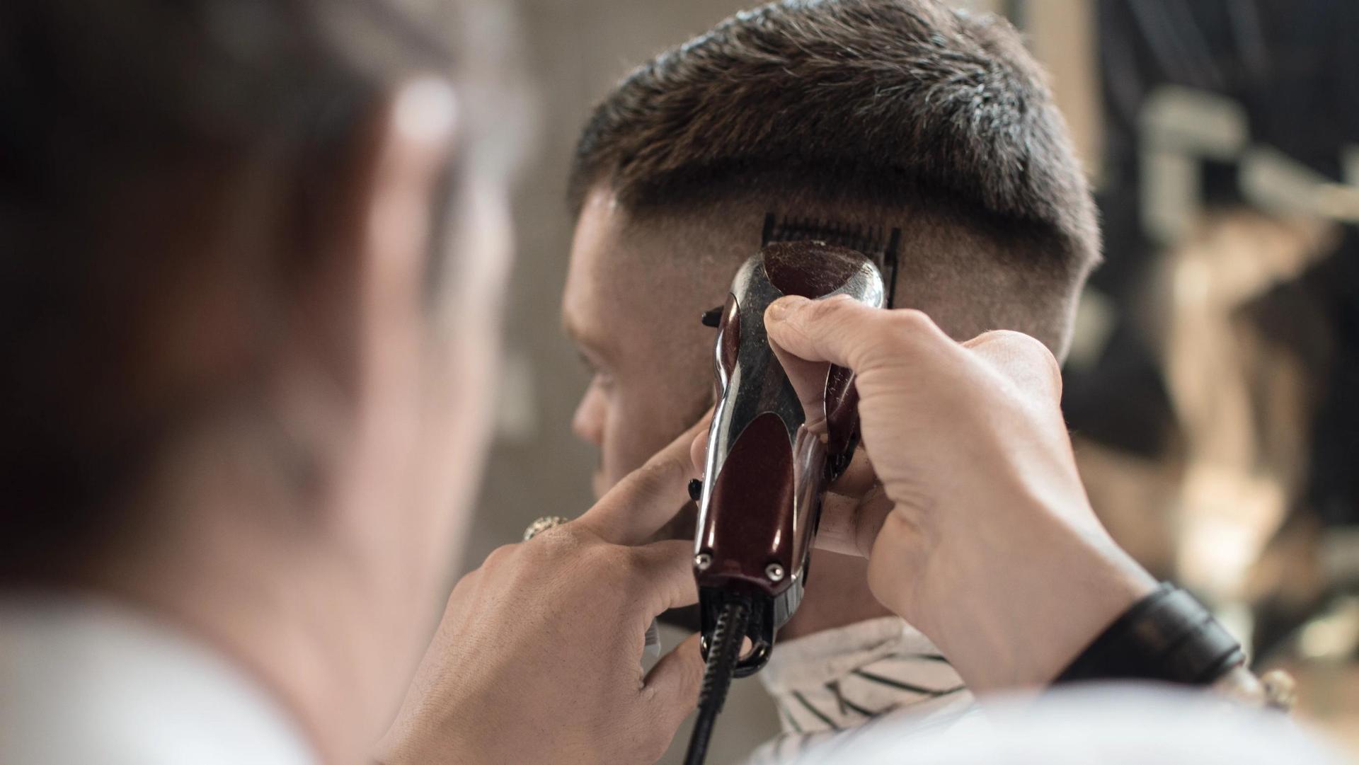 Military Hairstyles: Evolution from WWII Buzz Cuts to Modern Fades