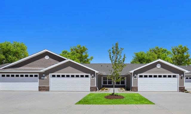Redwood Apartment Neighborhoods